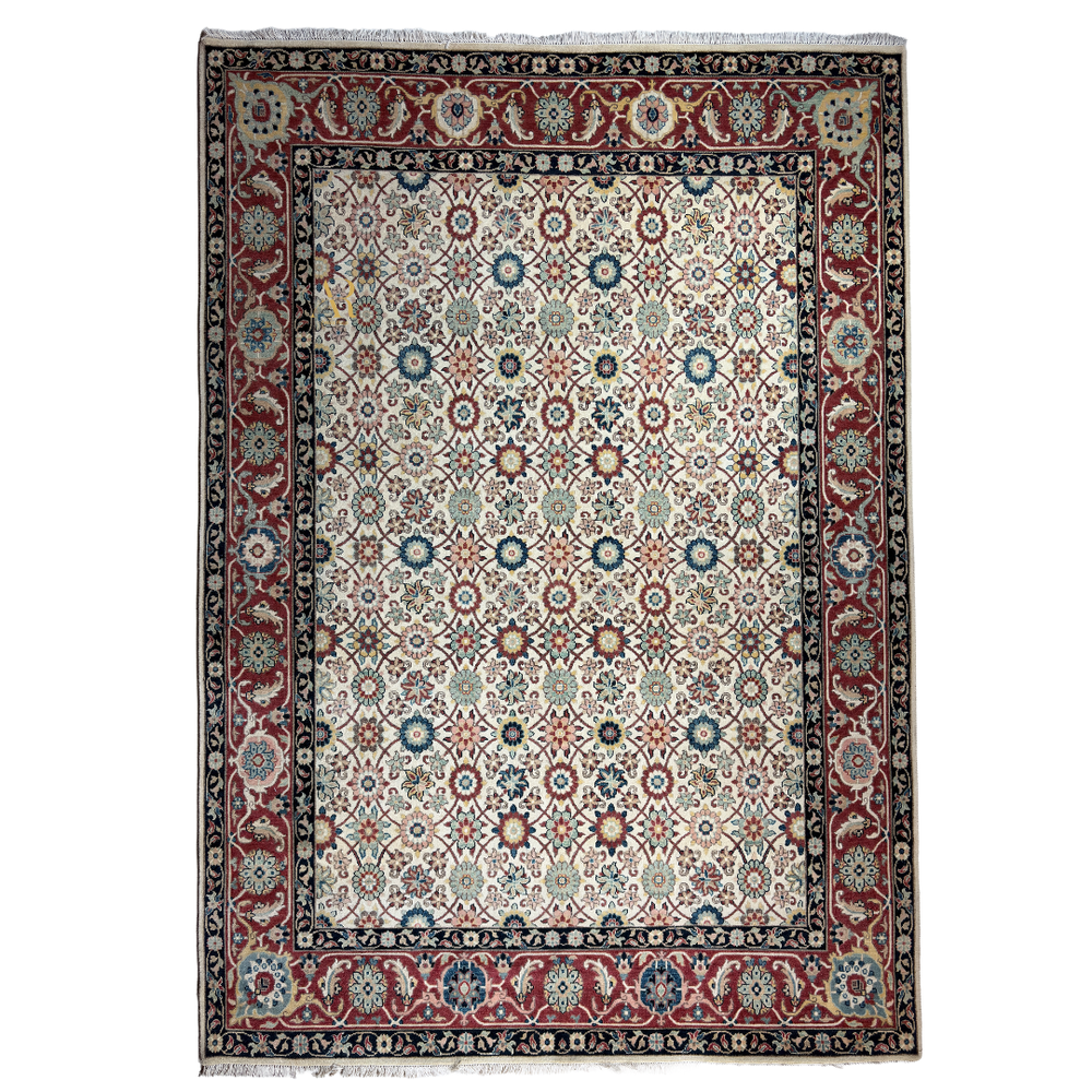 The Isfahan Lattice Rug
